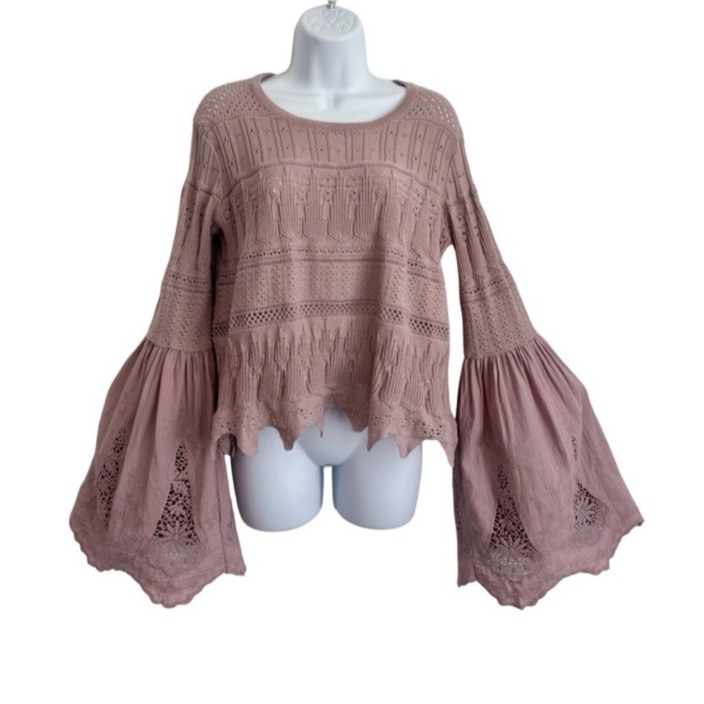 Altar'd State Women's Ss: M Mauve Crochet Cropped Bell Eyelet Sleeve Sweater